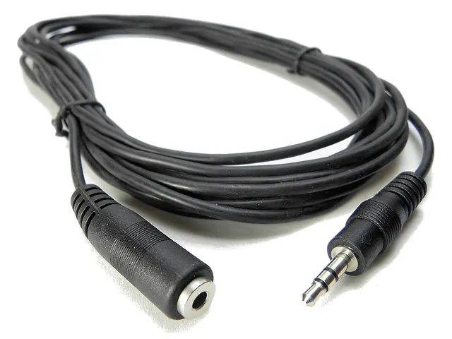 Lanberg Stereo Audio extention Cable 3.5mm Audio extention Cable 5m